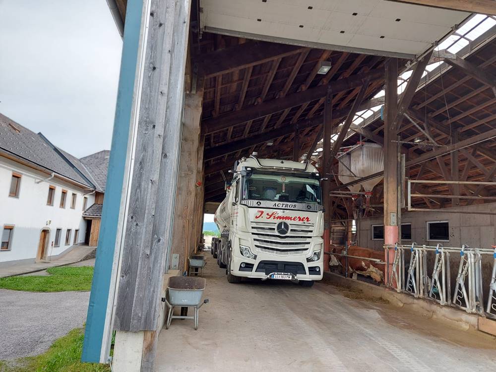 Josef Simmerer Transportunternehmen GmbH aus Pasching