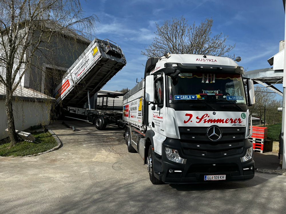 Josef Simmerer Transportunternehmen GmbH aus Pasching